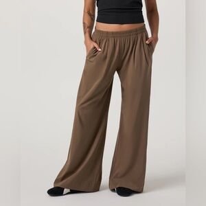 NEW Vuori Villa Vibes Wideleg Pants in Espresso